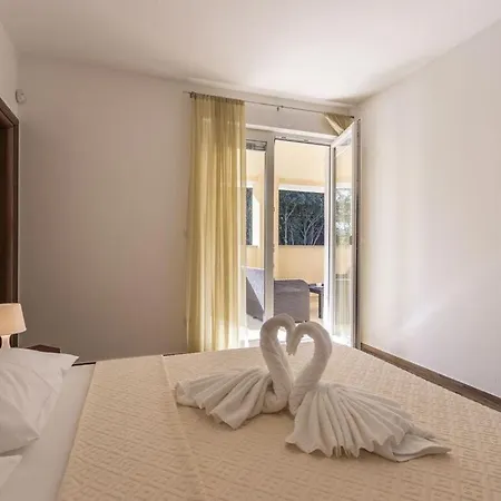 Lorena Comfortable Holiday home Banjole